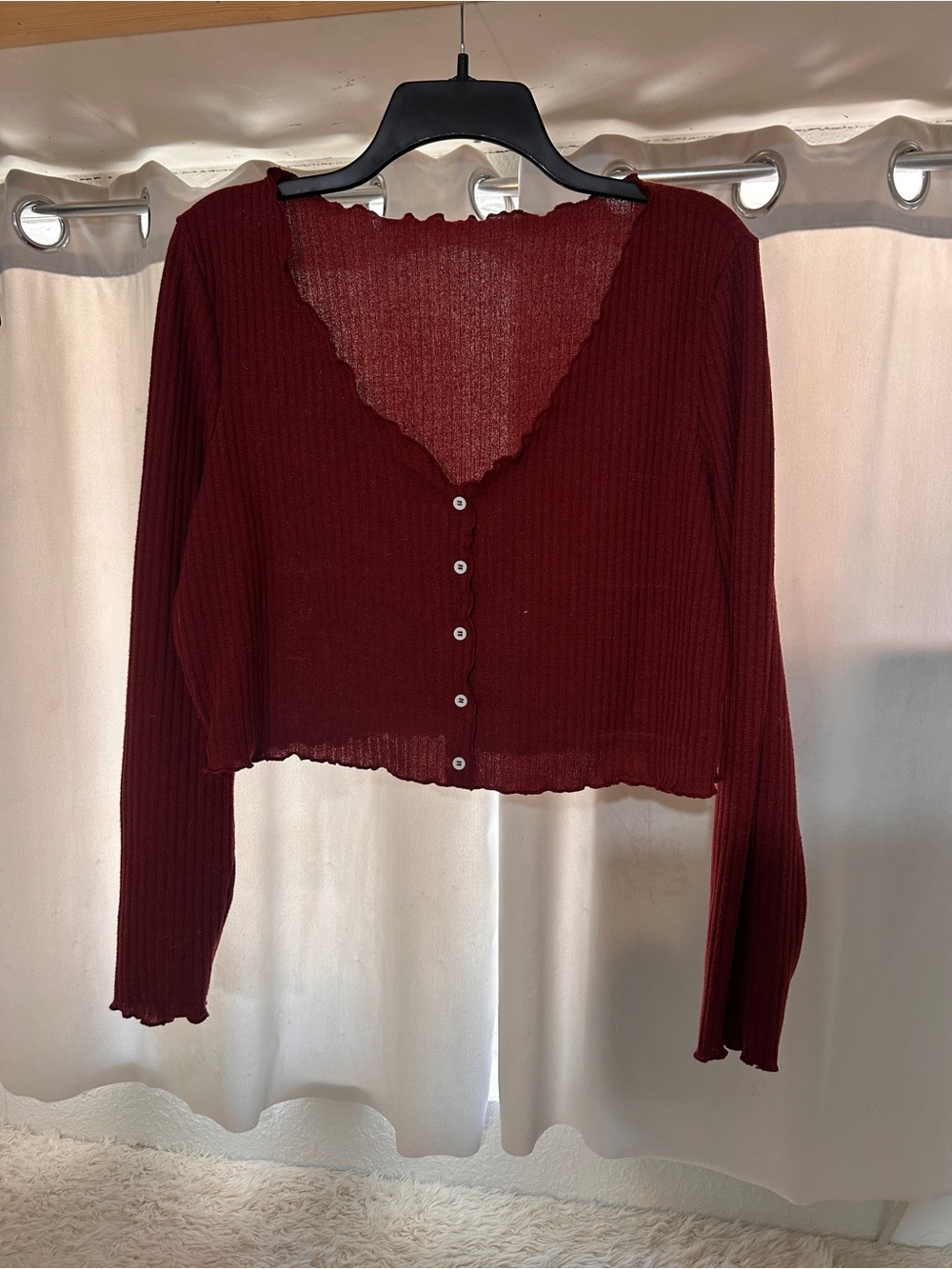 Ribbed Cropped Button-Up Cardigan in Deep Wine